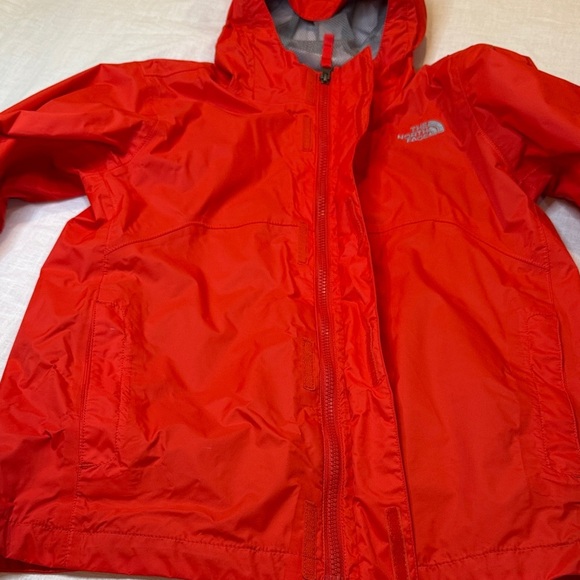 The North Face Fiery Red Hooded Jacket - Picture 8 of 11